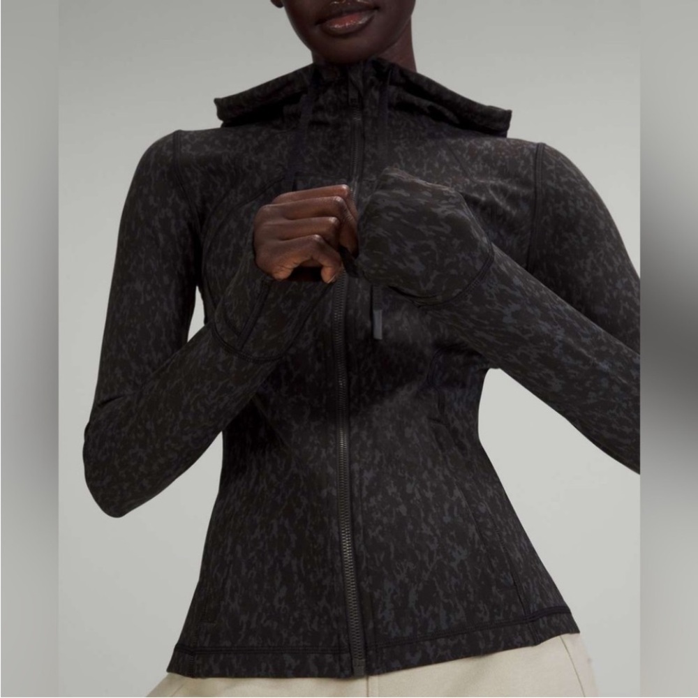 Lululemon Hooded Define Jacket *Nulu in Leopard Camo Deep Coal Multi Size 6 - Picture 3 of 6